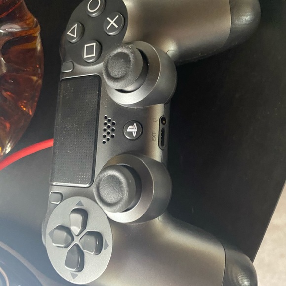 Ps4 pro - Picture 1 of 4